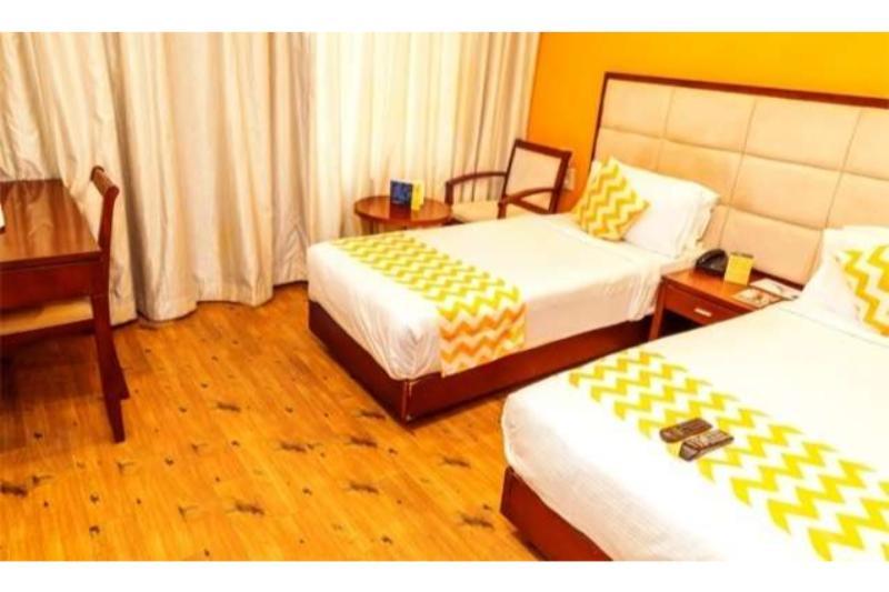 Lotus Park Hotel Bangalore Bagian luar foto